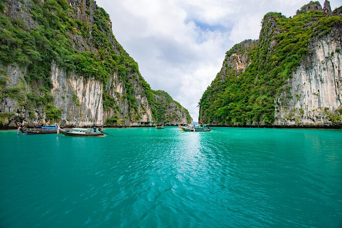 Bamboo & Phi Phi Islands, Maya & Pileh Bay Day Tour From Khao Lak - Start-time reality: a 6:00 am speedboat day