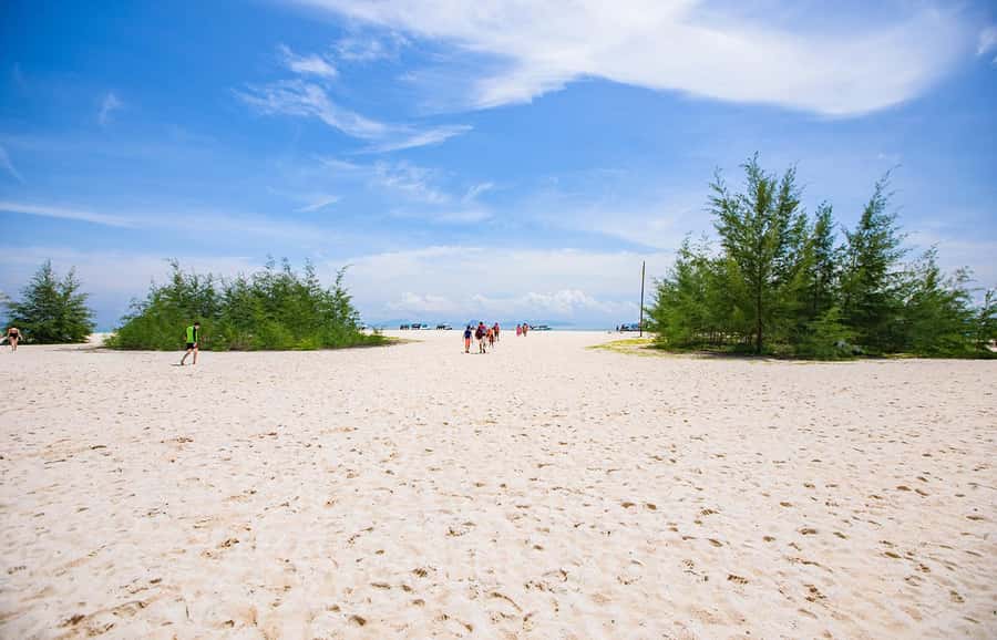 From Khao Lak: Bamboo & Phi Phi Islands, & Maya Bay Day Trip - Pileh Lagoon: calm-water time and the optional longtail/paddle factor