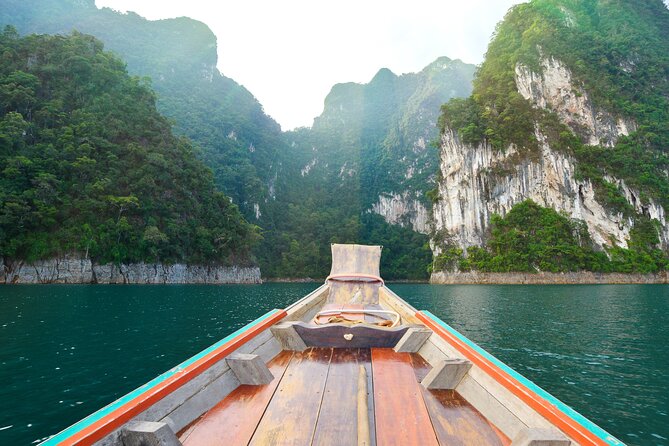 From Khao Lak : Cheow Lan Lake & Nam Rad Emerald Pool - Wildlife moments: otters, monkeys, fish, and the drive-in surprises