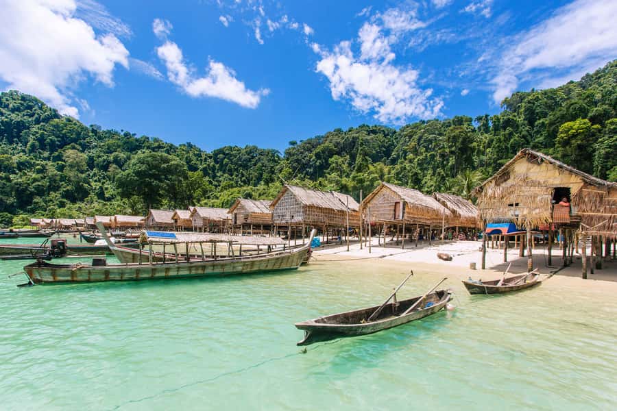 From Khao Lak: Full-Day Snorkeling in the Surin Islands - Beach lunch in Mu Koh Surin: food that keeps you happy in the afternoon