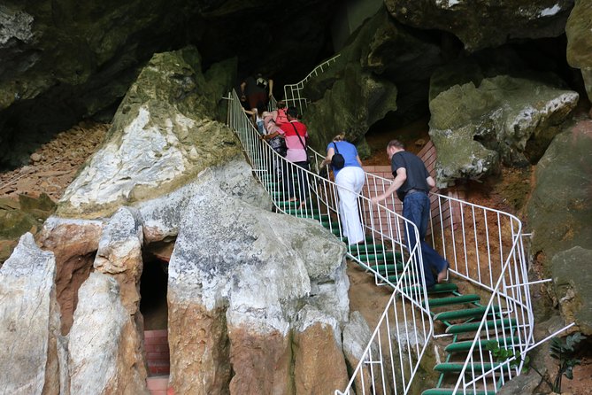 Full-Day Temple Tour Including Dragon Cave from Khao Lak - Bang Rieng Temple: the largest pagoda in Phang Nga and the payoff view