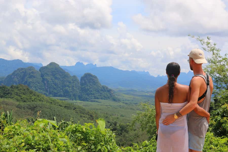 Khao Lak: Khao Sok Bamboo Rafting and Elephant Bathing Trip - Elephant Conservation Centre: feed bananas, then bathe gently