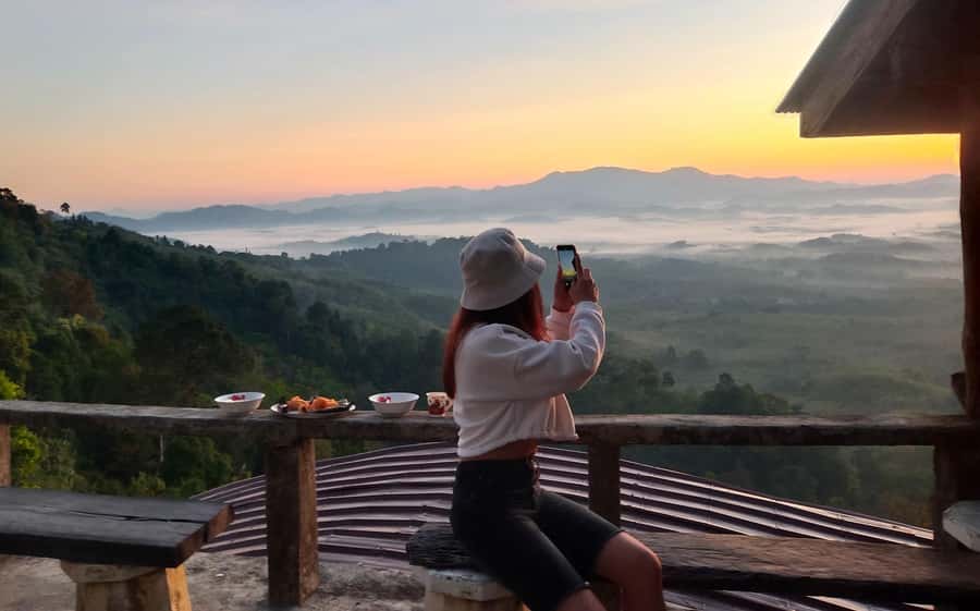 Khao Lak: Magical Sunrise above the Clouds at Khao Khai Nui - Key points at Khao Khai Nui Sunrise