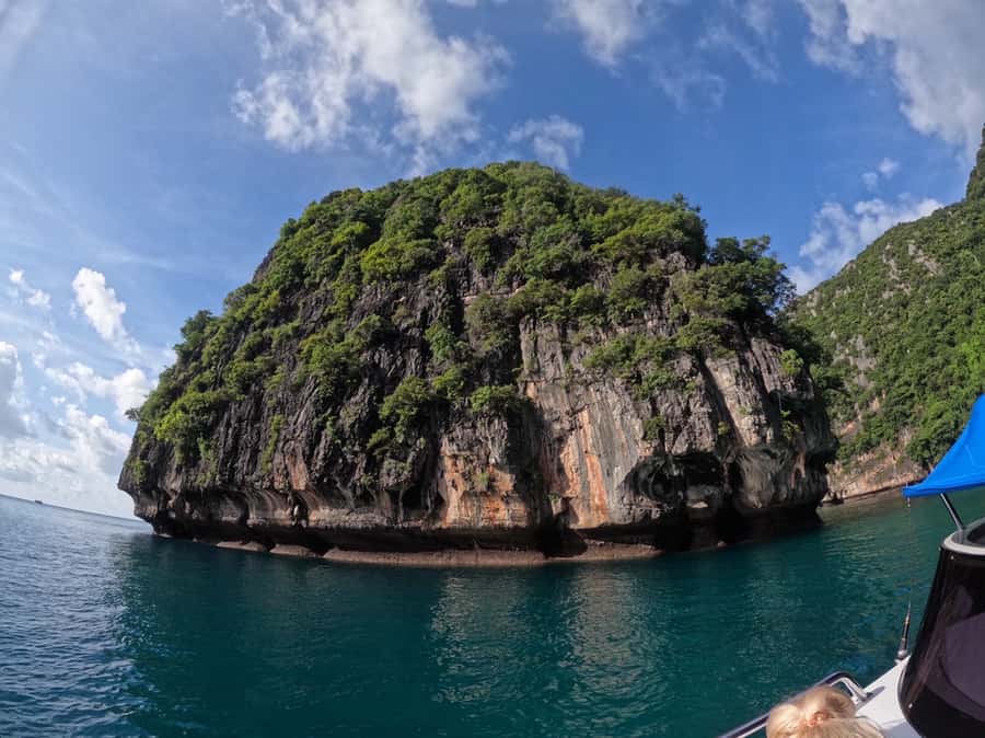 Khao Lak: Phi Phi & Bamboo Island Day Trip by Speedboat - Ko Phi Phi Don: where you mix swimming, snorkeling, and downtime