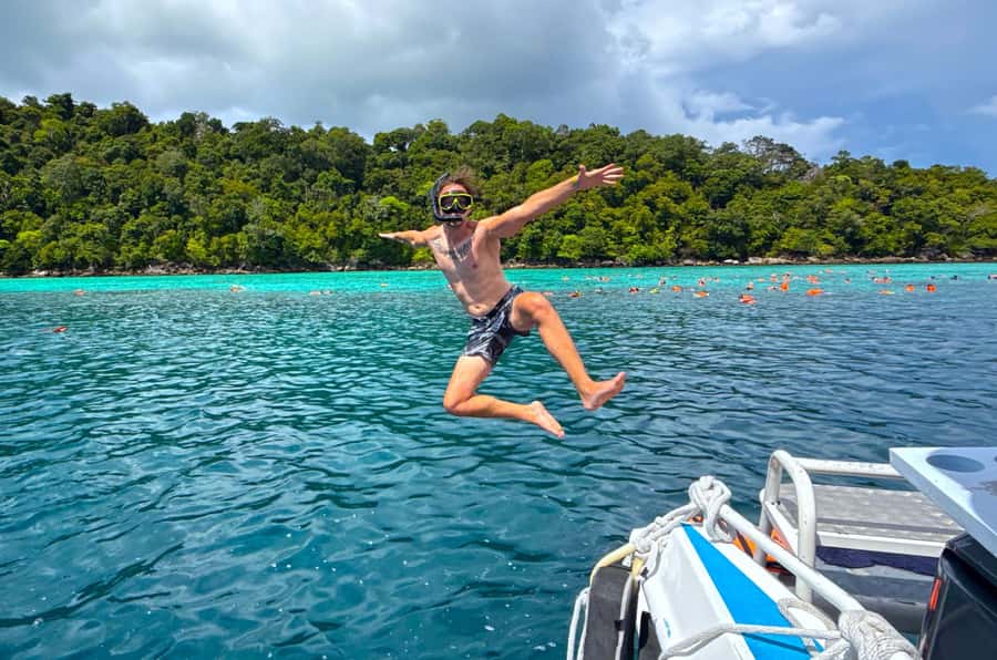 Khao Lak: Surin Islands & Moken Village Premium Snorkel Tour - Chong Khad Bay lunch buffet and beach time