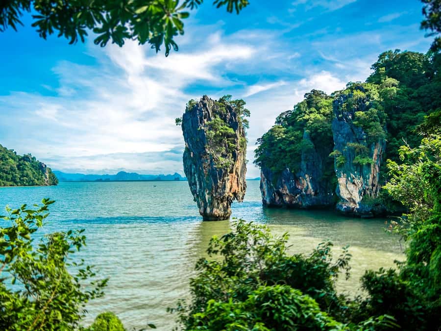 Phang Nga Bay: Longtail Boat Sightseeing Tour - Canoe through sea caves and mangrove waterways