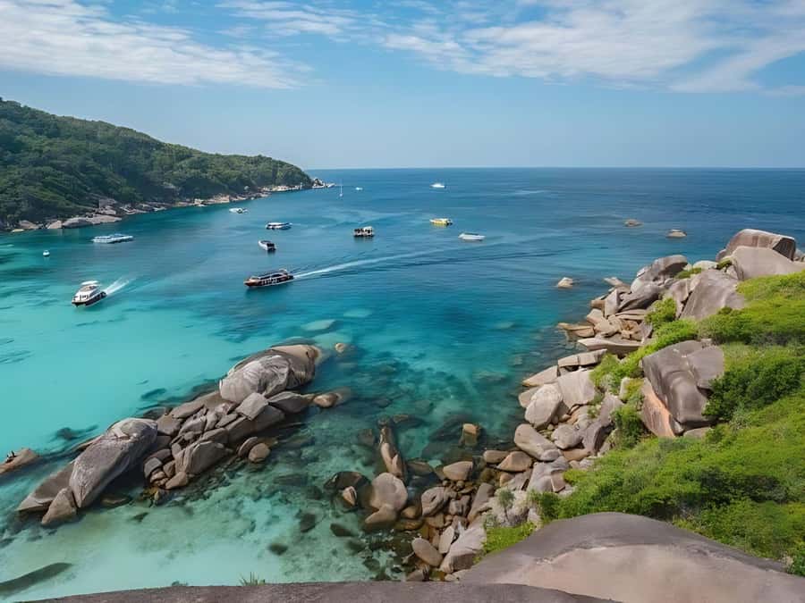 Phuket/Khao Lak: Similan Islands by Speedboat - Ko Miang: breakfast, white sand, and your first island hit