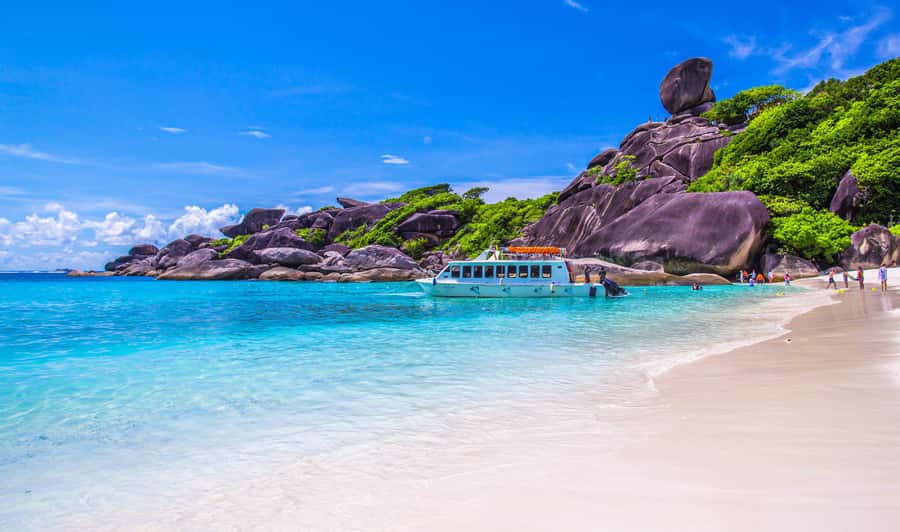 Phuket: Similan Island Day Trip by Speed Boat Catamaran - “Goer Bay” and Donald Duck Bay: weird rocks and calm sand