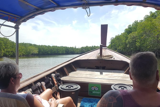 Shoreline Cruise and Secluded Beach - Lunch on the beach: what included food should be like