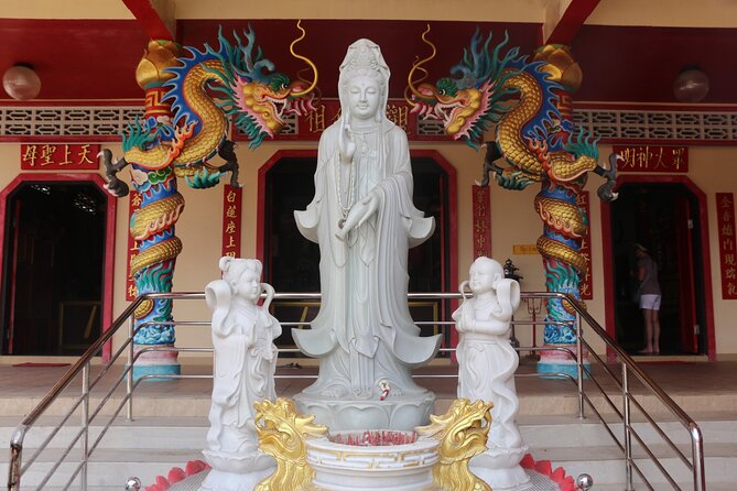 Takuapa Cultural History Half-Day Tour From Khao Lak - Wat Khongkha Phimuk: Temple Details and Lively Surroundings