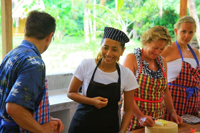 Thai Cooking Class in Khao Lak by Amazon Prime Series Chef - Key things to know before you go