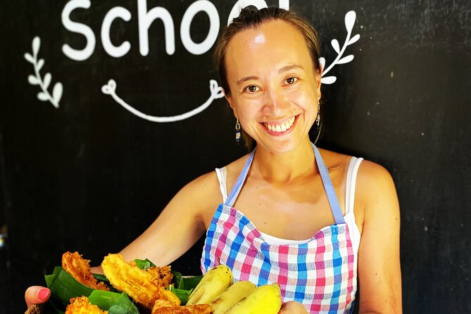 Thai Cooking Class in Khao Lak by Amazon Prime Series Chef - Chef Wandee Rathanapan: how the class stays fun and structured