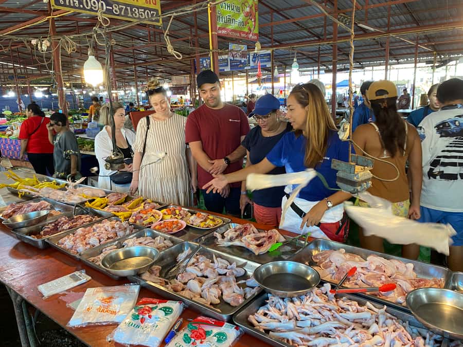 Thai cooking class &Market tour by Amazon Prime Series Chef. - The Curry Paste From Scratch Moment